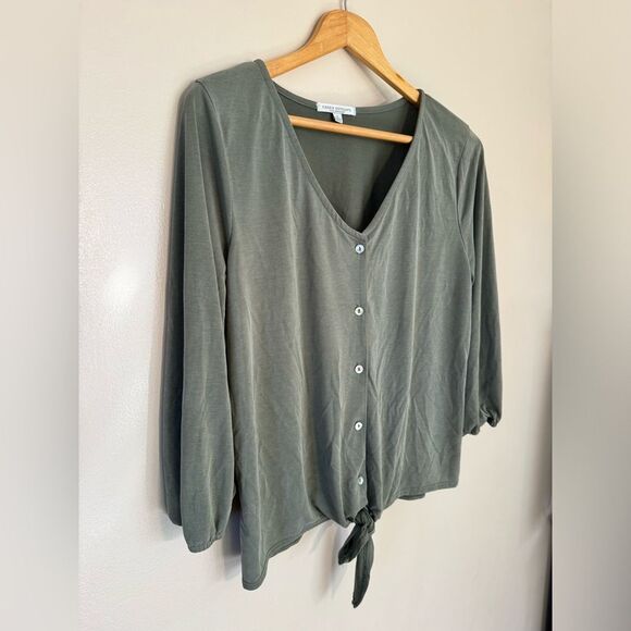 SALE! Olive Green Envelope Button Down Tie Top Size L EUC - Picture 3 of 6